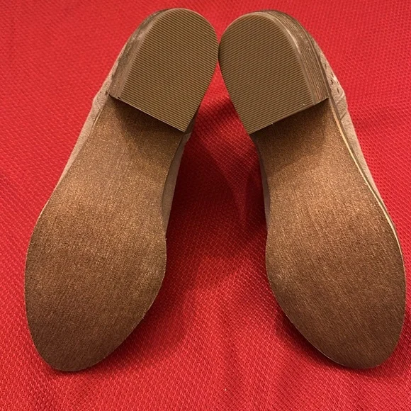 Ankle Boots-Women’s - Picture 3 of 6